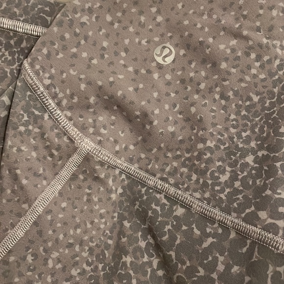 Lululemon Align Leggings 28in - Picture 4 of 5